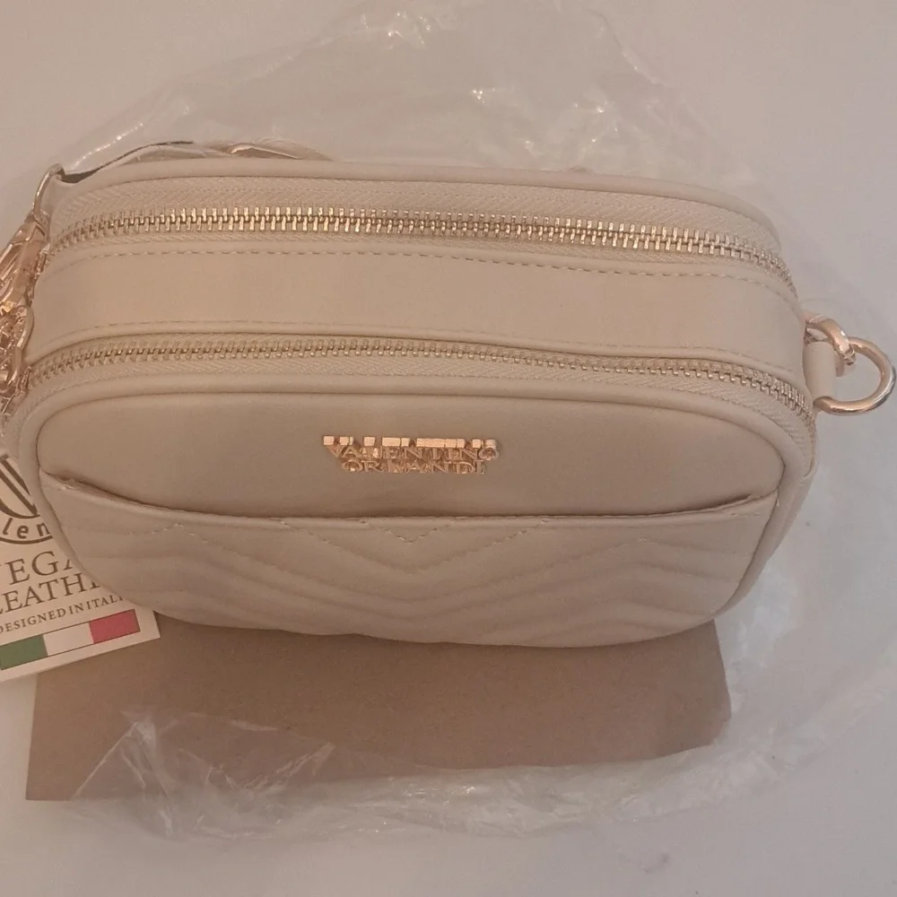 NWT CAMERA/CROSSBODY BAG - Picture 4 of 5